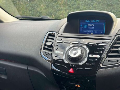 Ford Fiesta 1.0T EcoBoost Titanium X Euro 6 (s/s) 5dr 15