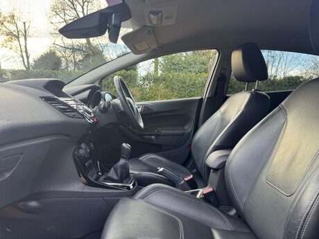 Ford Fiesta 1.0T EcoBoost Titanium X Euro 6 (s/s) 5dr 31