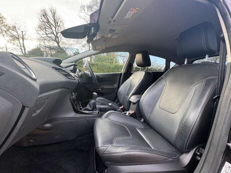 Ford Fiesta 1.0T EcoBoost Titanium X Euro 6 (s/s) 5dr 32