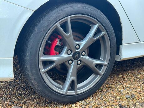 Ford Focus 1.0T EcoBoost ST-Line X Euro 6 (s/s) 5dr 32