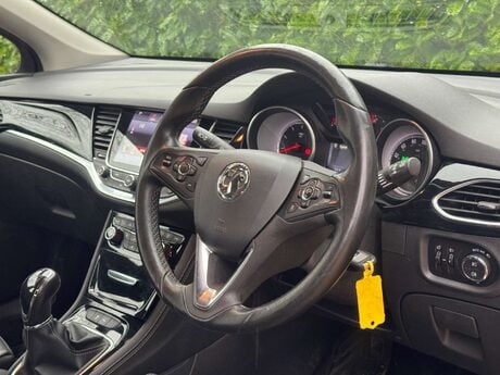 Vauxhall Astra 1.4i Turbo Elite Nav Euro 6 5dr 3