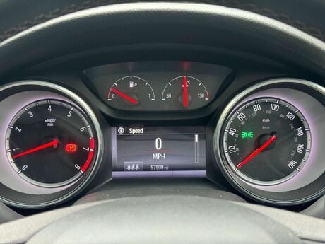 Vauxhall Astra 1.4i Turbo Elite Nav Euro 6 5dr 29