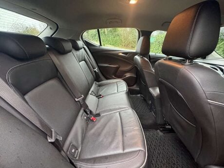 Vauxhall Astra 1.4i Turbo Elite Nav Euro 6 5dr 31