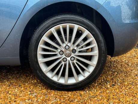 Vauxhall Astra 1.4i Turbo Elite Nav Euro 6 5dr 38