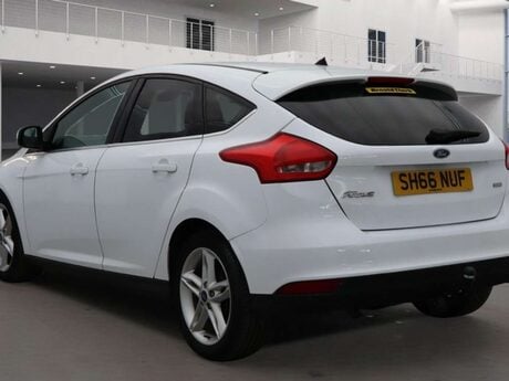 Ford Focus 1.0T EcoBoost Zetec Euro 6 (s/s) 5dr 5