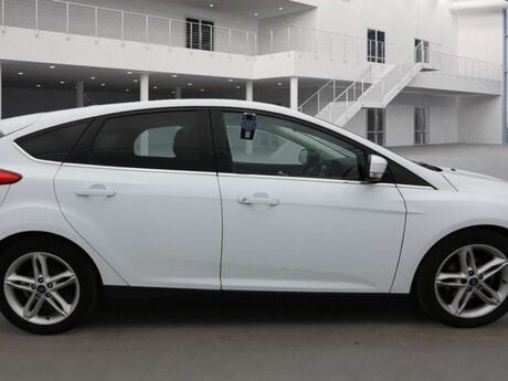 Ford Focus 1.0T EcoBoost Zetec Euro 6 (s/s) 5dr 7