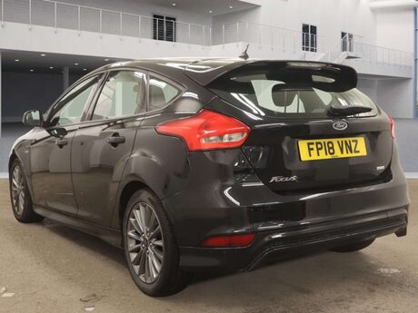 Ford Focus 1.0T EcoBoost ST-Line Euro 6 (s/s) 5dr 4