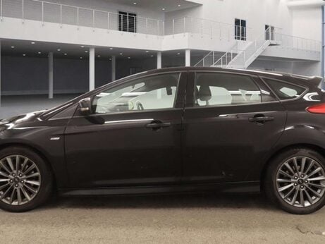 Ford Focus 1.0T EcoBoost ST-Line Euro 6 (s/s) 5dr 4