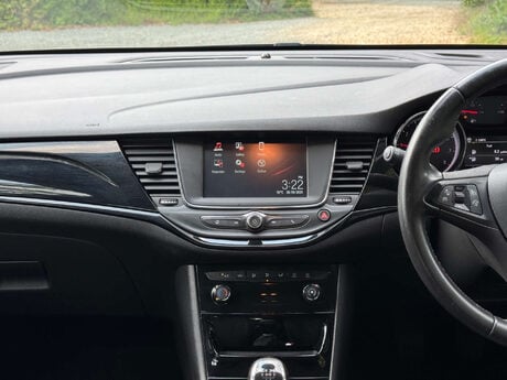 Vauxhall Astra 1.6i Turbo GPF SRi VX Line Nav Euro 6 (s/s) 5dr 14