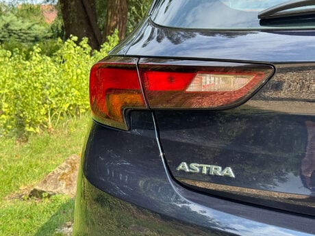 Vauxhall Astra 1.6i Turbo GPF SRi VX Line Nav Euro 6 (s/s) 5dr 8
