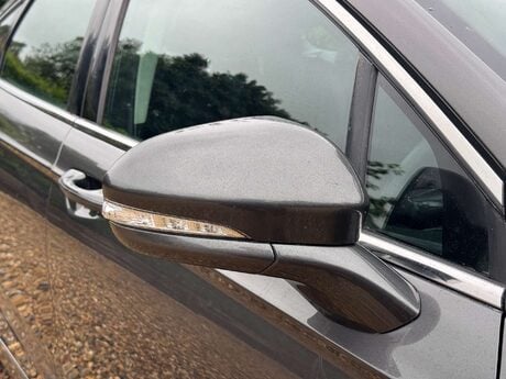 Ford Mondeo 1.5 TDCi ECOnetic Zetec Euro 6 (s/s) 5dr 12