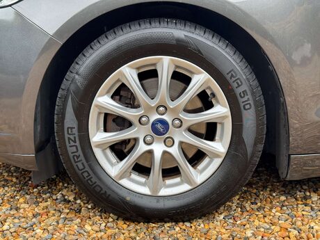 Ford Mondeo 1.5 TDCi ECOnetic Zetec Euro 6 (s/s) 5dr 17