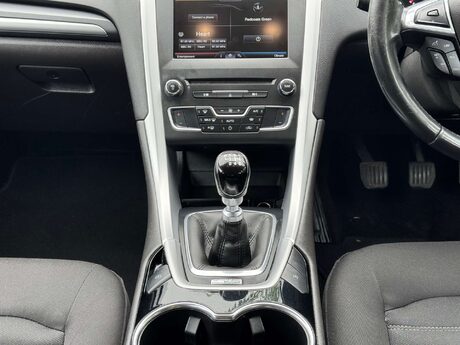 Ford Mondeo 1.5 TDCi ECOnetic Zetec Euro 6 (s/s) 5dr 26