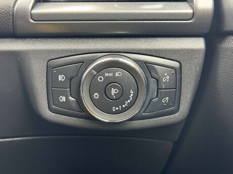 Ford Mondeo 1.5 TDCi ECOnetic Zetec Euro 6 (s/s) 5dr 28