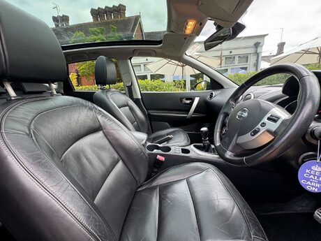 Nissan Qashqai 2.0 Qashqai Tekna 5dr 21