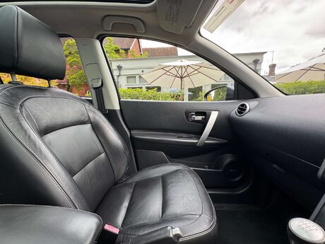 Nissan Qashqai 2.0 Qashqai Tekna 5dr 22