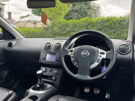 Nissan Qashqai 2.0 Qashqai Tekna 5dr 33