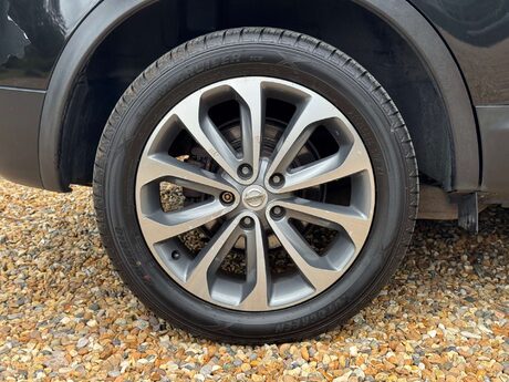 Nissan Qashqai 2.0 Qashqai Tekna 5dr 35
