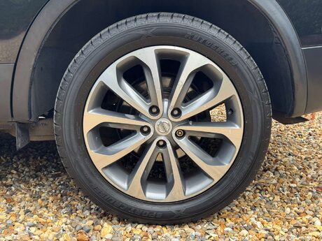 Nissan Qashqai 2.0 Qashqai Tekna 5dr 38
