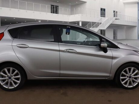 Ford Fiesta 1.0 Fiesta Titanium T 5dr 9