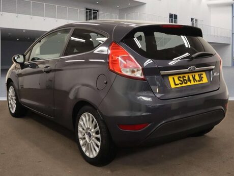 Ford Fiesta 1.6 Fiesta Titanium Auto 3dr 7
