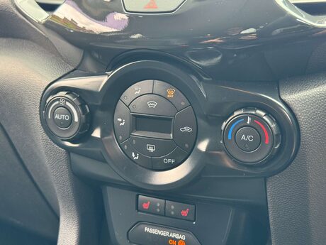 Ford Ecosport 1.0 EcoSport Titanium T 5dr 32