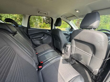 Ford Kuga 1.5 Kuga Titanium 5dr 10