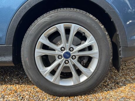 Ford Kuga 1.5 Kuga Titanium 5dr 15