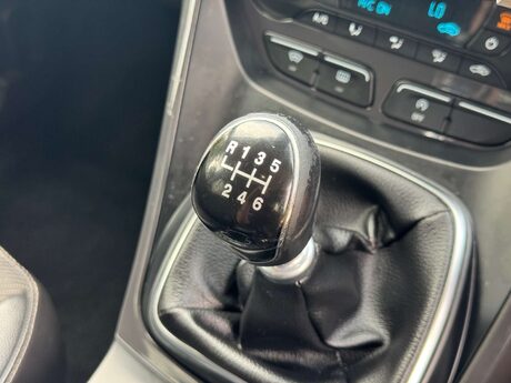 Ford Kuga 1.5 Kuga Titanium 5dr 8
