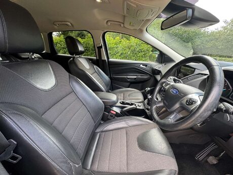 Ford Kuga 1.5 Kuga Titanium 5dr 15
