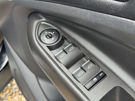 Ford Kuga 1.5 Kuga Titanium 5dr 21