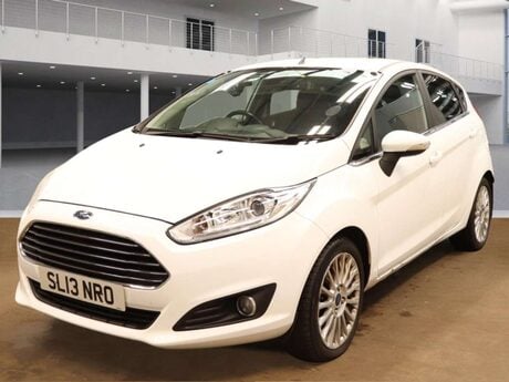 Ford Fiesta 1.0 Fiesta Titanium 5dr 8