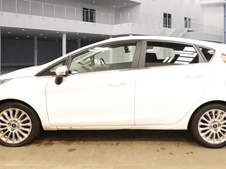 Ford Fiesta 1.0 Fiesta Titanium 5dr 11