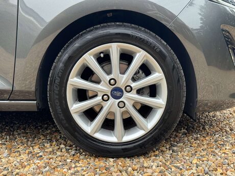 Ford Fiesta 1.0 Fiesta Titanium T 5dr 28