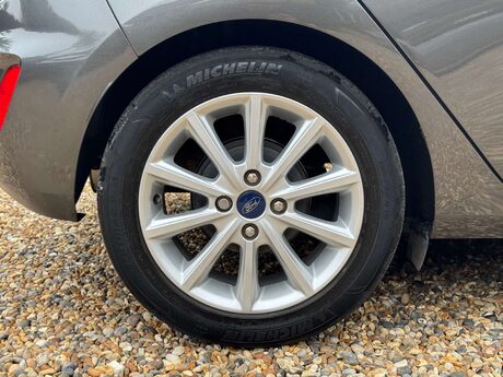 Ford Fiesta 1.0 Fiesta Titanium T 5dr 23
