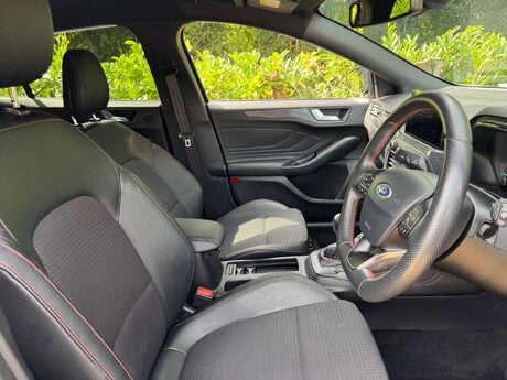 Ford Focus 1.0 Focus ST-Line X 5dr 22