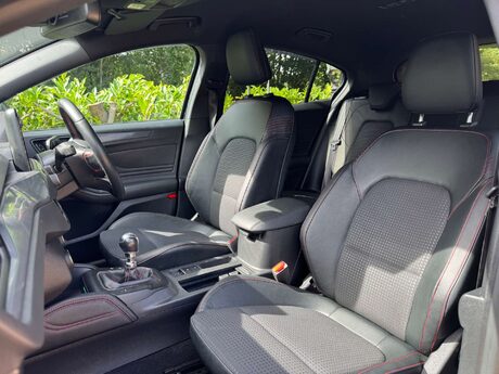 Ford Focus 1.0 Focus ST-Line X 5dr 42