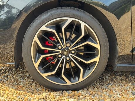 Ford Focus 1.0 Focus ST-Line X 5dr 43