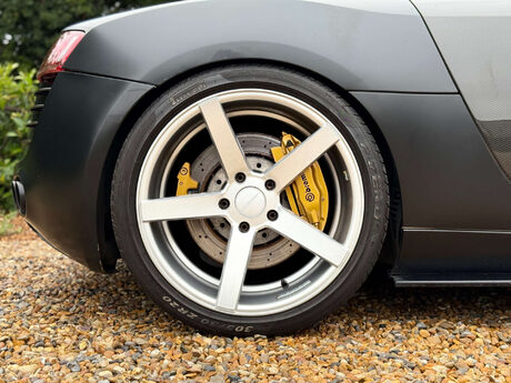 Audi R8 4.2 R8 4.2 Quattro Semi-Auto 4WD 2dr 28