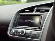 Audi R8 4.2 R8 4.2 Quattro Semi-Auto 4WD 2dr 32