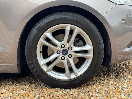 Ford Mondeo 1.5 Mondeo Titanium 5dr 26