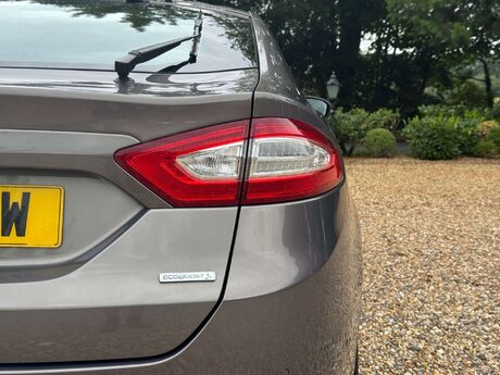Ford Mondeo 1.5 Mondeo Titanium 5dr 37