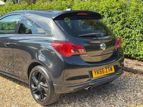 Vauxhall Corsa 1.4 Corsa Limited Edition 3dr 4