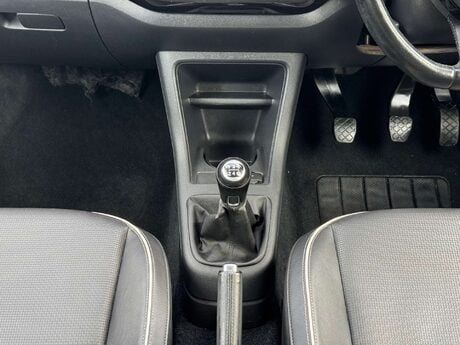 Volkswagen Up 1.0 Rock Up 3dr 8