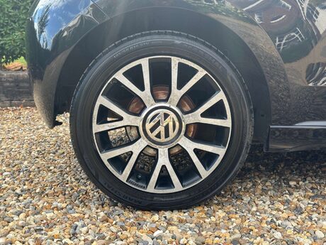 Volkswagen Up 1.0 Rock Up 3dr 19