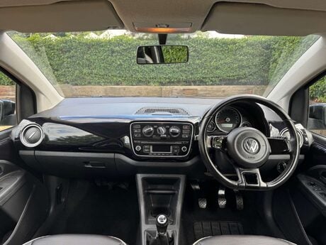 Volkswagen Up 1.0 Rock Up 3dr 9