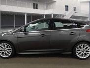 Ford Focus 1.5 Focus Zetec S 5dr 3