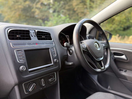 Volkswagen Polo 1.0 Polo Match 3dr 24