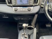 Toyota Rav4 2.2 RAV4 Invincible D-4D Auto 4WD 5dr 9