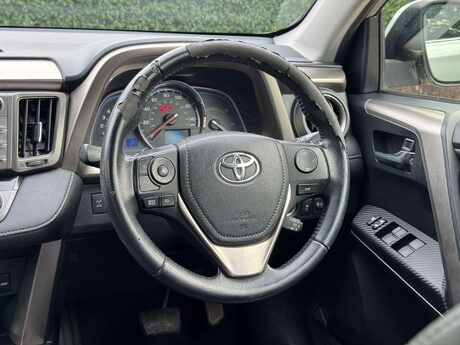 Toyota Rav4 2.2 RAV4 Invincible D-4D Auto 4WD 5dr 30